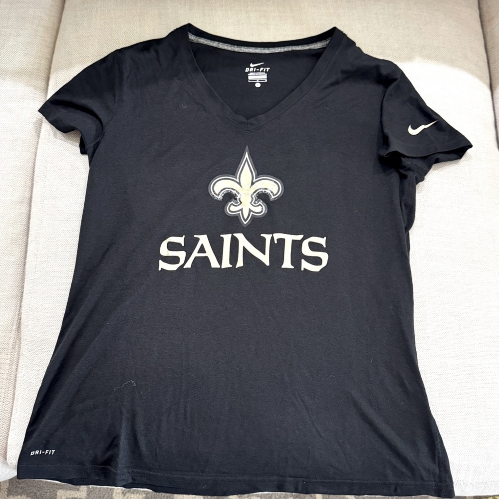 Nike V neck dri-fit New Orleans Saints  tshirt